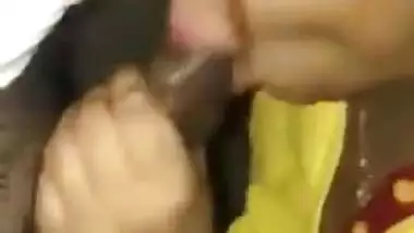 Desi office girl sucking cock and boobs licking by boss