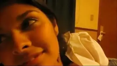 Indian porn video of an office girl having fun with her colleague