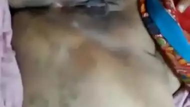 Desi aunty show her big boob and pussy