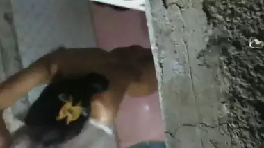 Indian maid bathing voyeur video