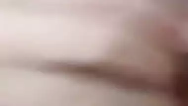 Desi chick can't say no to XXX viewers who wait for another MMS video
