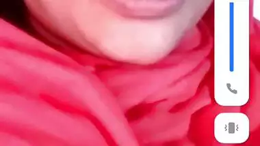 Bangladeshi bhabhi showing ass and fingering pussy