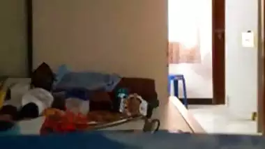 Tamil mom dress change spy video