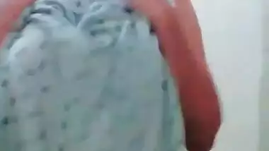 Sri Lankan Young Girl 2 videos and photos part 2