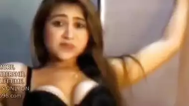 Viral Gets Angry on Live Saale ₹100 me itna hi milega Respect karo