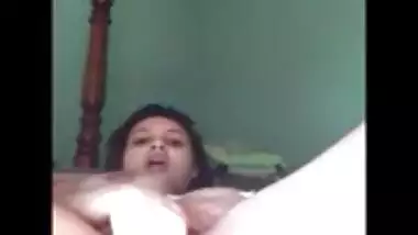 Hot girl teasing & fingering pussy on webcam