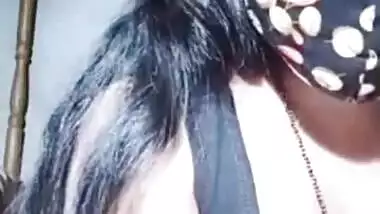 Juicy Bhabhi showing her creamy boobs